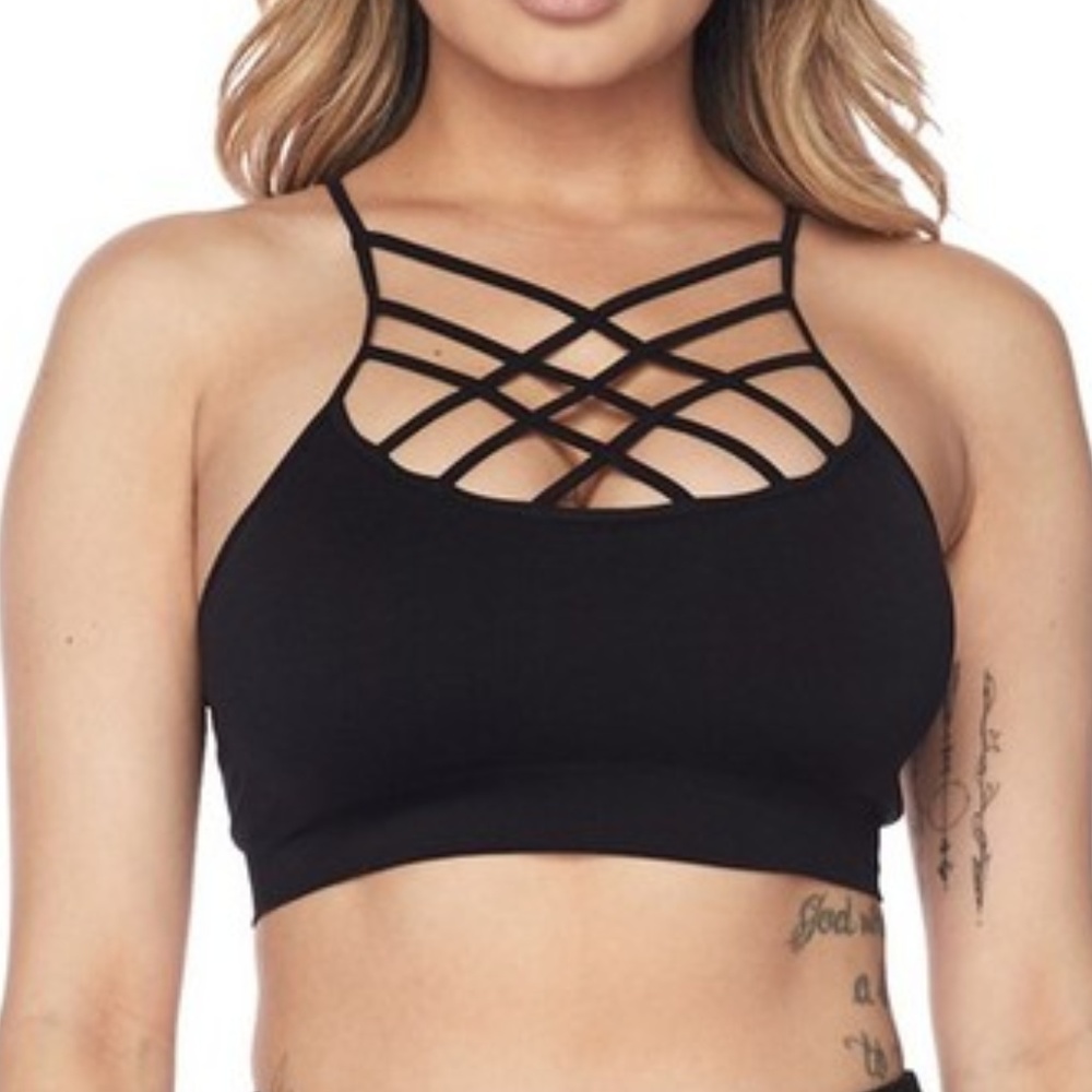 black triple criss cross cage sport bra padded